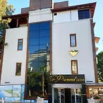 Pure Diamond Hotel